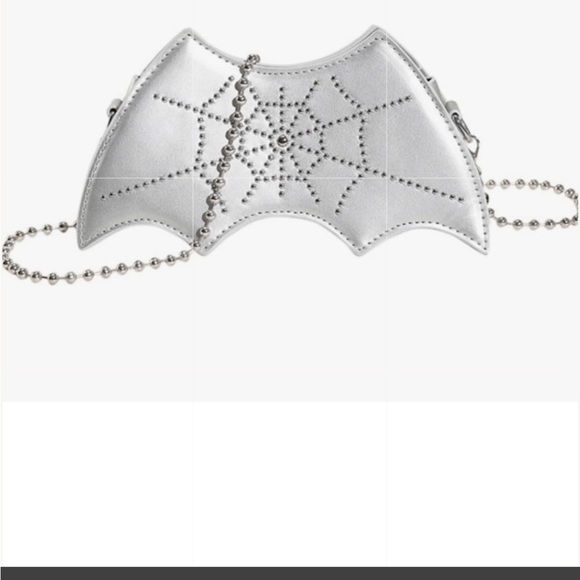 Spider Web Bat-Shaped Clutch new with free gift - Picture 3 of 10